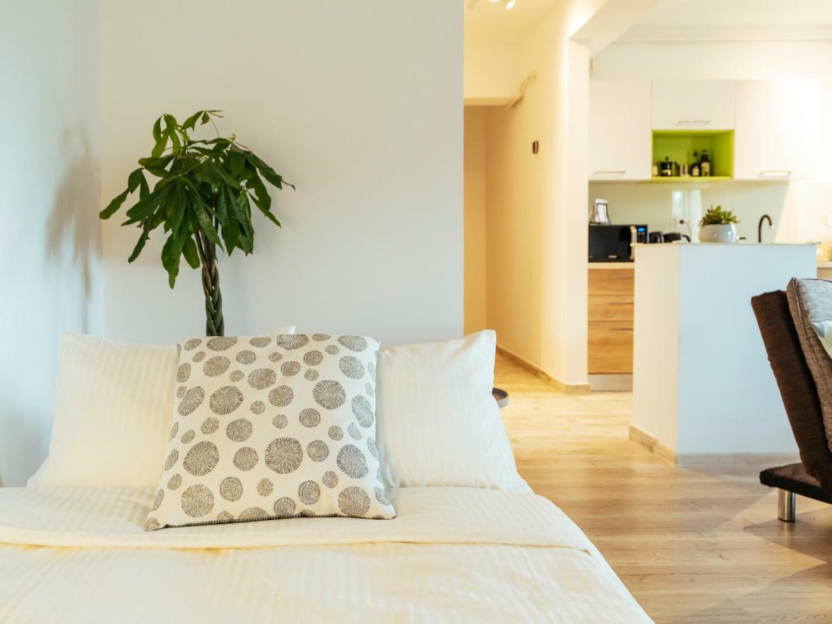 Bright And Spacious Central Apartment- Piata Amzei Boekarest Buitenkant foto