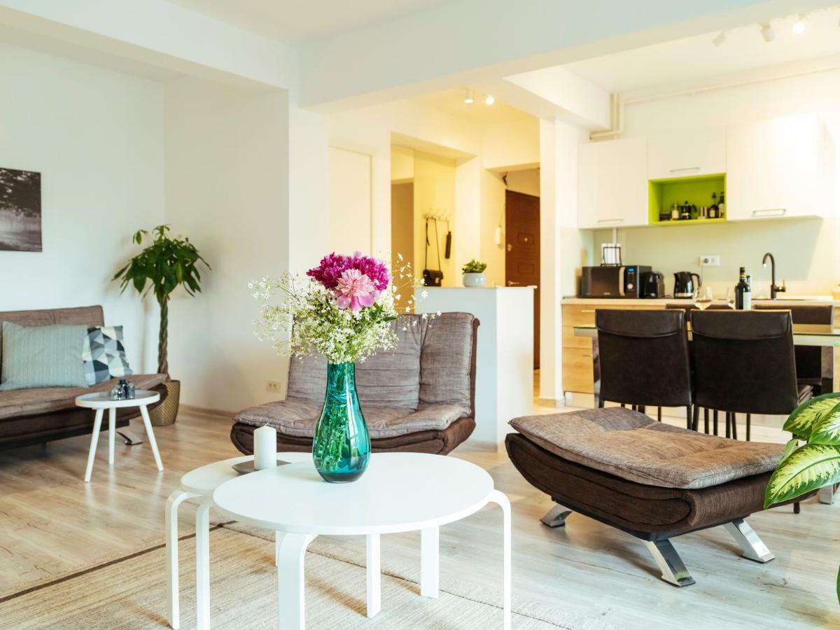 Bright And Spacious Central Apartment- Piata Amzei Boekarest Buitenkant foto