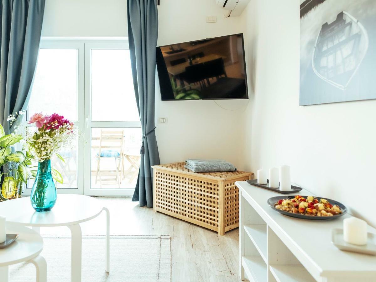Bright And Spacious Central Apartment- Piata Amzei Boekarest Buitenkant foto
