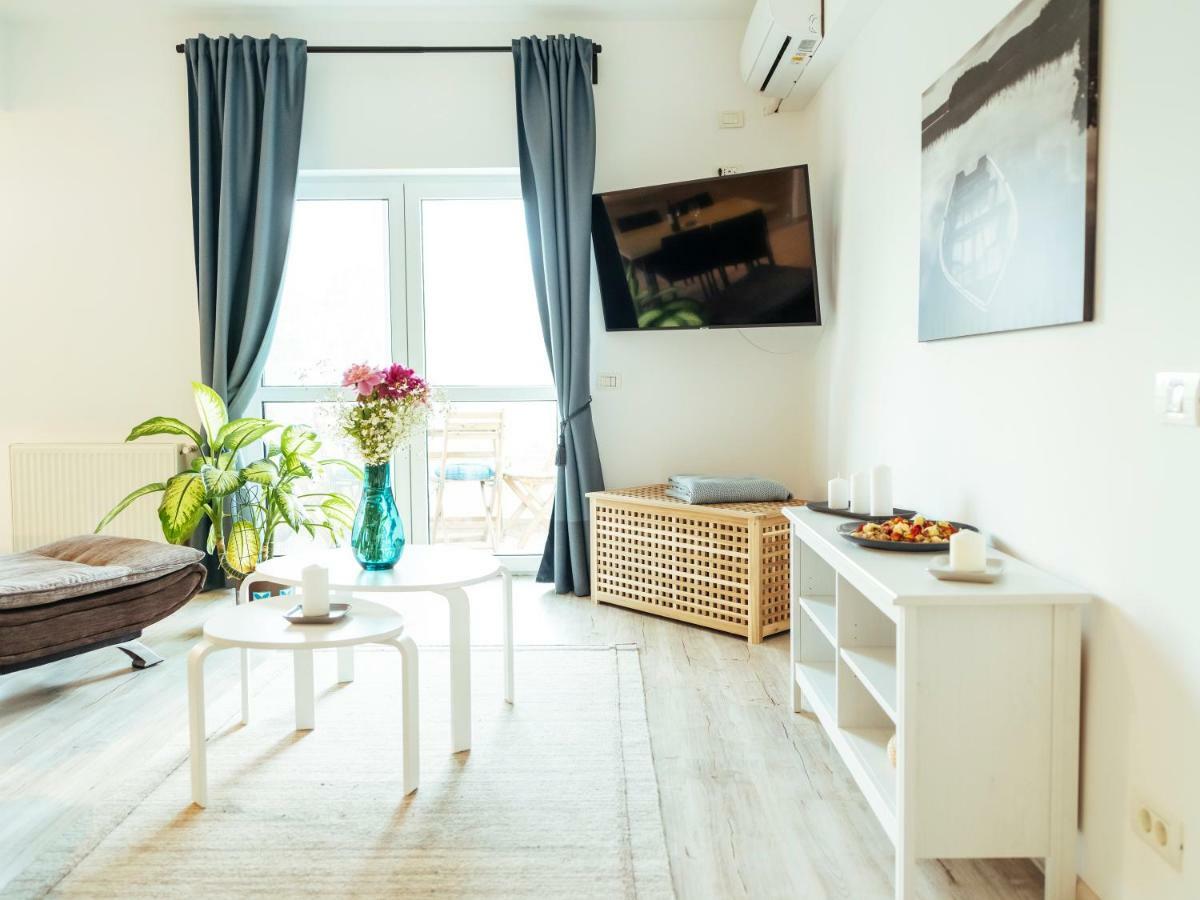 Bright And Spacious Central Apartment- Piata Amzei Boekarest Buitenkant foto