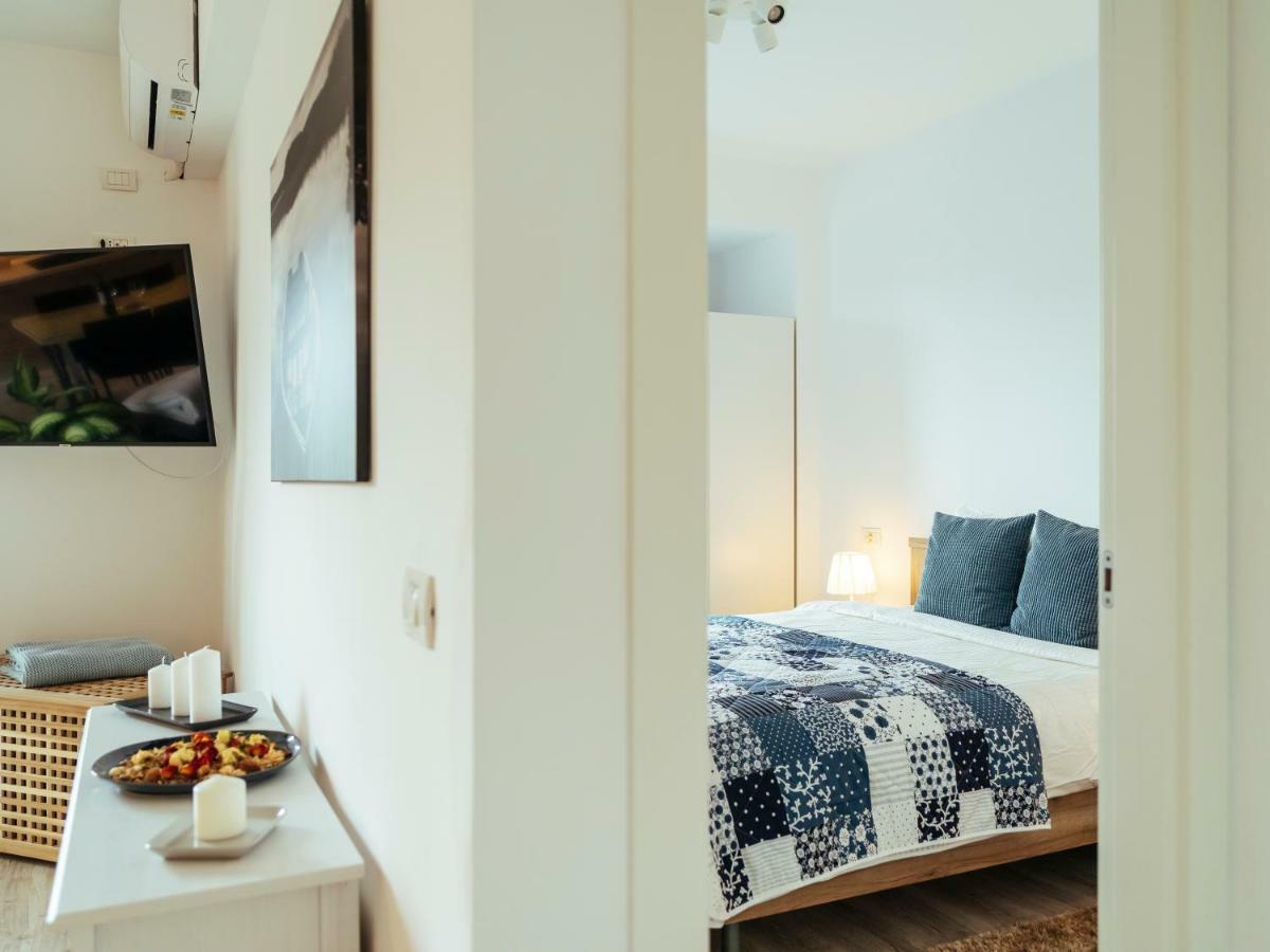 Bright And Spacious Central Apartment- Piata Amzei Boekarest Buitenkant foto