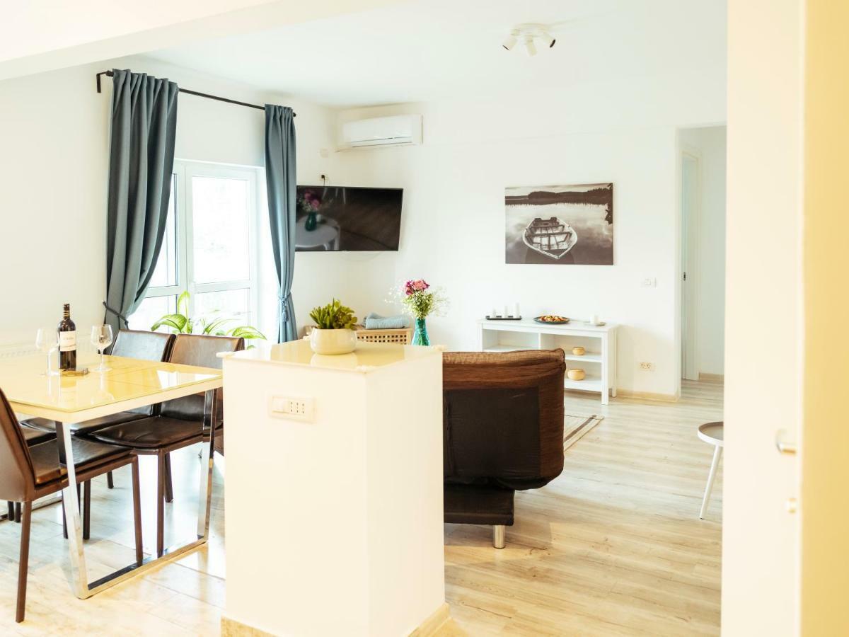 Bright And Spacious Central Apartment- Piata Amzei Boekarest Buitenkant foto