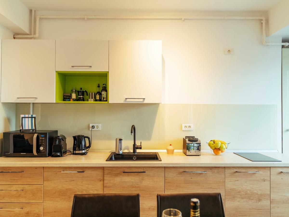 Bright And Spacious Central Apartment- Piata Amzei Boekarest Buitenkant foto