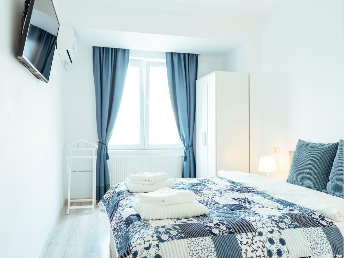 Bright And Spacious Central Apartment- Piata Amzei Boekarest Buitenkant foto