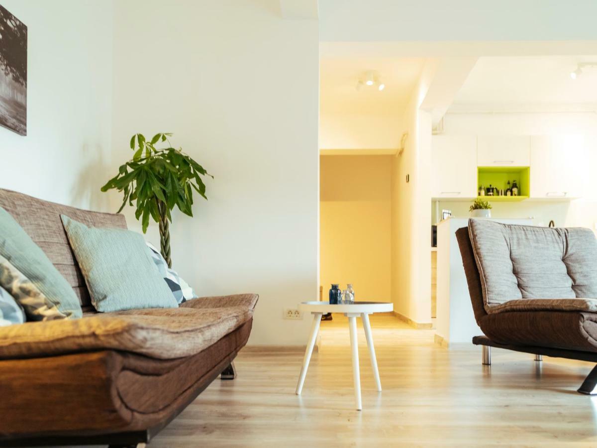Bright And Spacious Central Apartment- Piata Amzei Boekarest Buitenkant foto