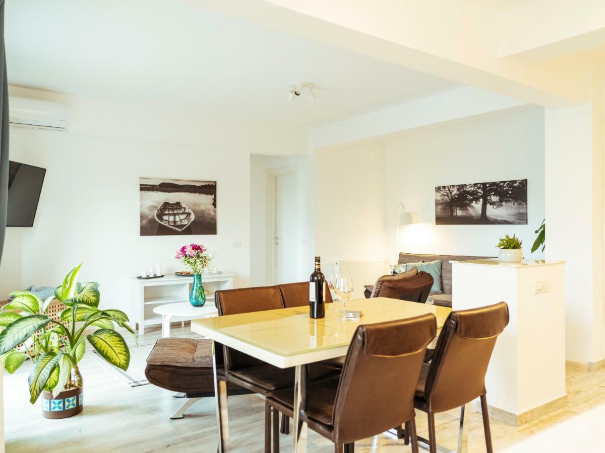 Bright And Spacious Central Apartment- Piata Amzei Boekarest Buitenkant foto