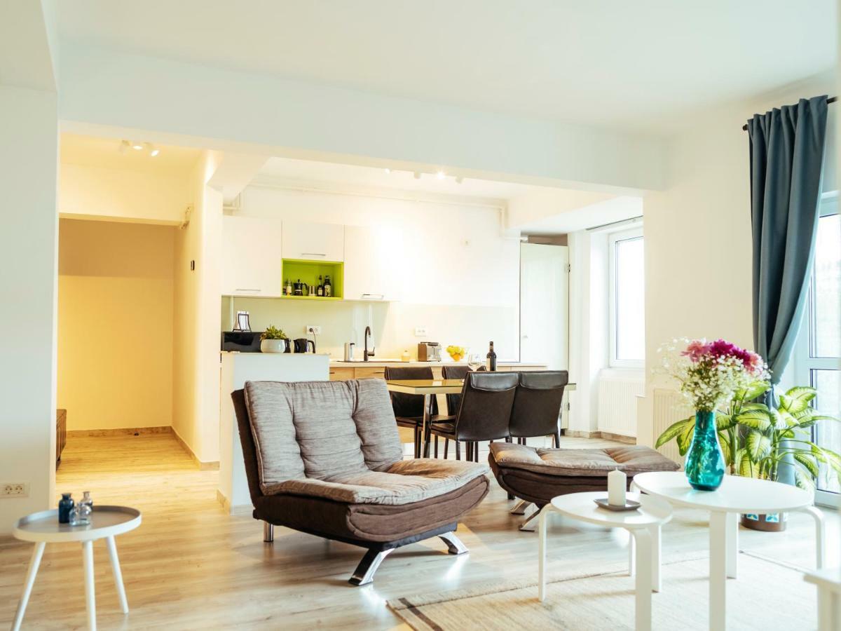 Bright And Spacious Central Apartment- Piata Amzei Boekarest Buitenkant foto