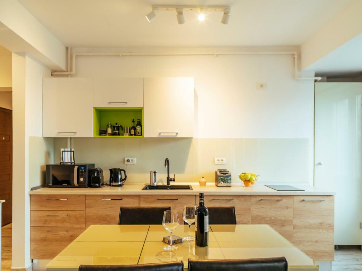 Bright And Spacious Central Apartment- Piata Amzei Boekarest Buitenkant foto